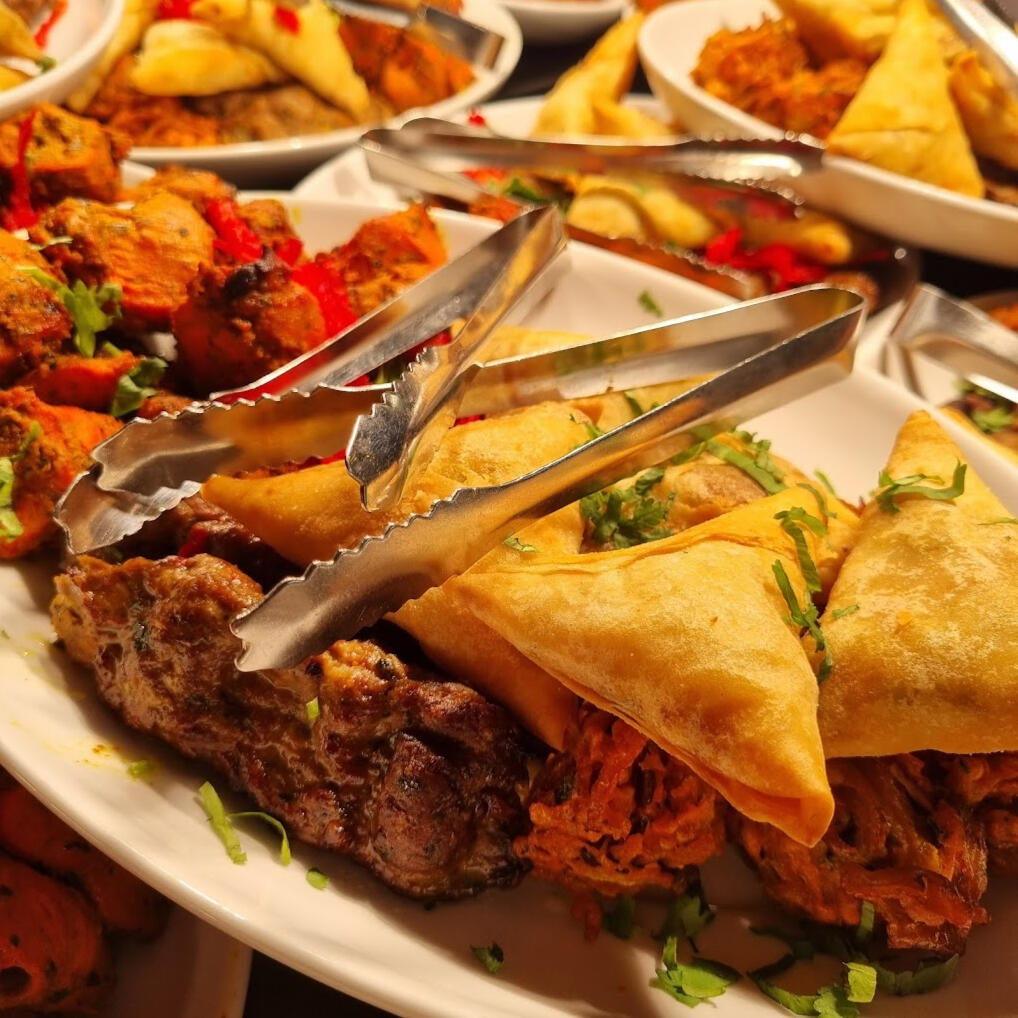 City of Paris Restaurant Food Image