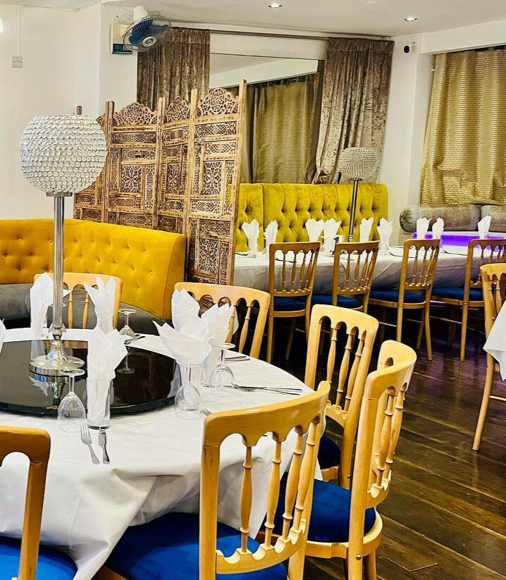 City of Paris Restaurant Tables